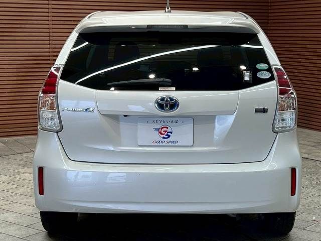 TOYOTA PRIUS ALPHA 2017 Image 31