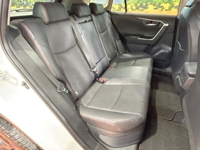 TOYOTA RAV4 HYBRID 4WD 2023 Image 31