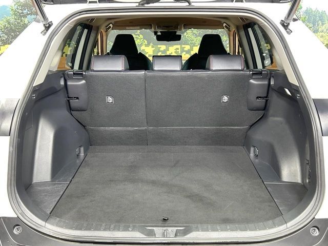 TOYOTA RAV4 HYBRID 4WD 2023 Image 31