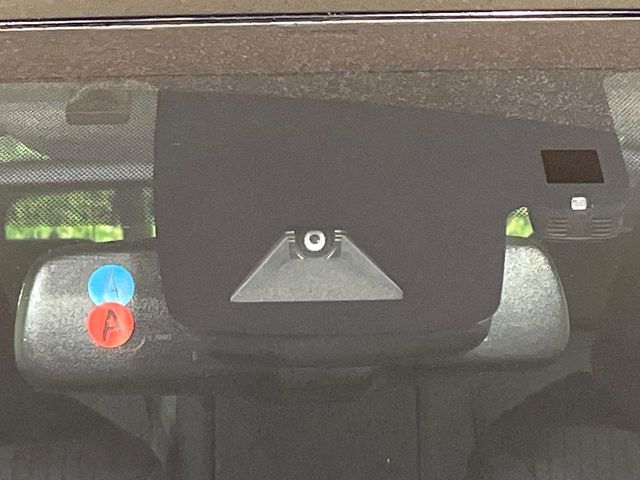 TOYOTA PRIUS 2019 Image 31