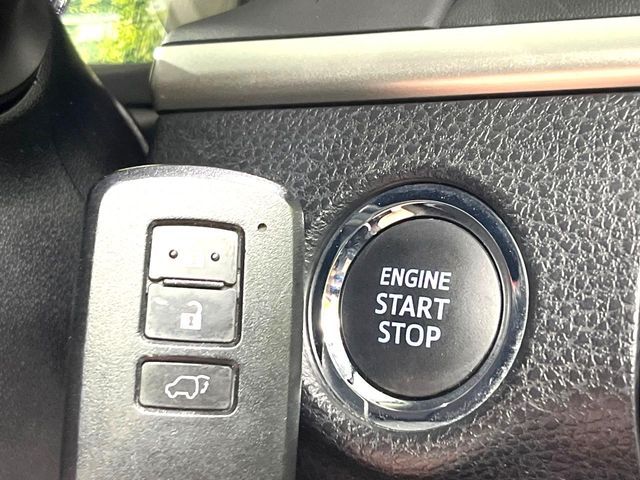 TOYOTA HARRIER 4WD 2017 Image 31