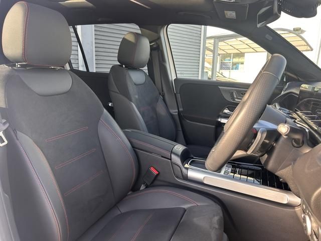 MERCEDES BENZ EQB 2025 Image 31