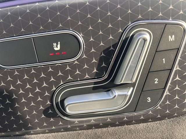 MERCEDES BENZ EQB 2025 Image 31