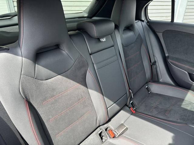 MERCEDES BENZ A CLAS 2024 Image 31