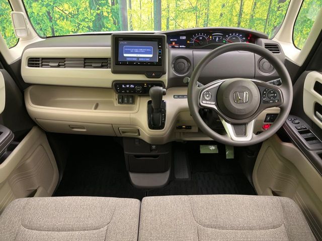 HONDA N BOX 2018 Image 31