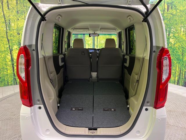 HONDA N BOX 2018 Image 31