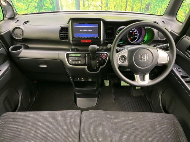 HONDA N BOX 2017 Image 31