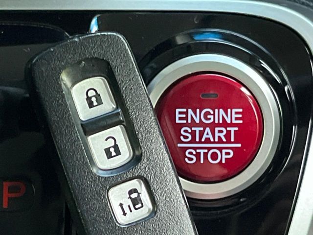 HONDA N BOX 2017 Image 31