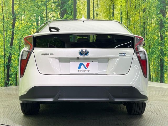 TOYOTA PRIUS 2016 Image 31