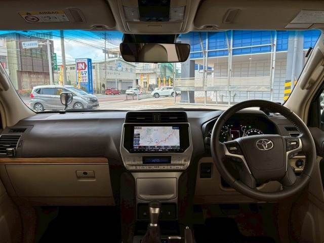 TOYOTA LANDCRUISER PRADO 2023 Image 31