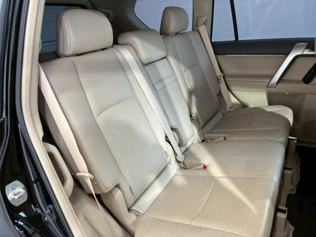 TOYOTA LANDCRUISER PRADO 2023 Image 31