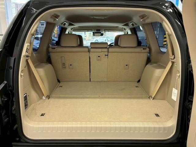 TOYOTA LANDCRUISER PRADO 2023 Image 31
