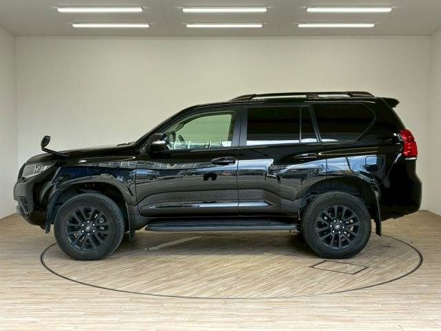 TOYOTA LANDCRUISER PRADO 2023 Image 31