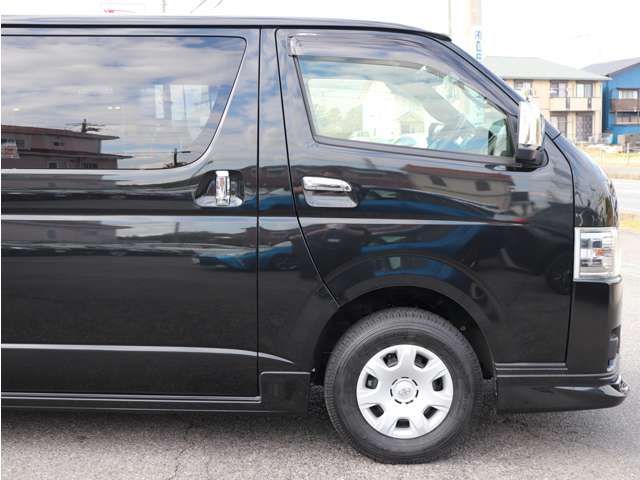 TOYOTA HIACE VAN 4WD 2022 Image 31