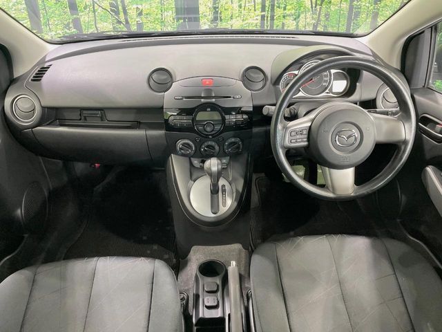 MAZDA DEMIO 2013 Image 31