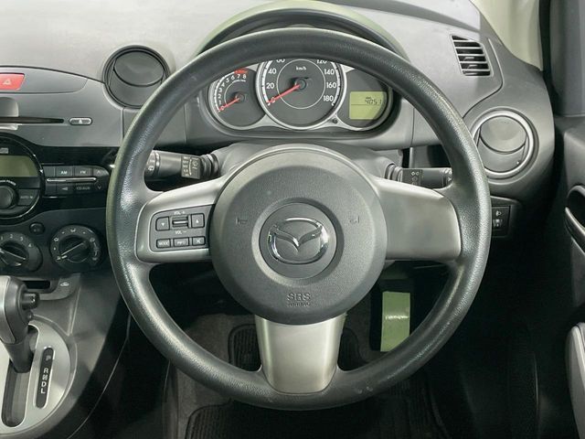 MAZDA DEMIO 2013 Image 31