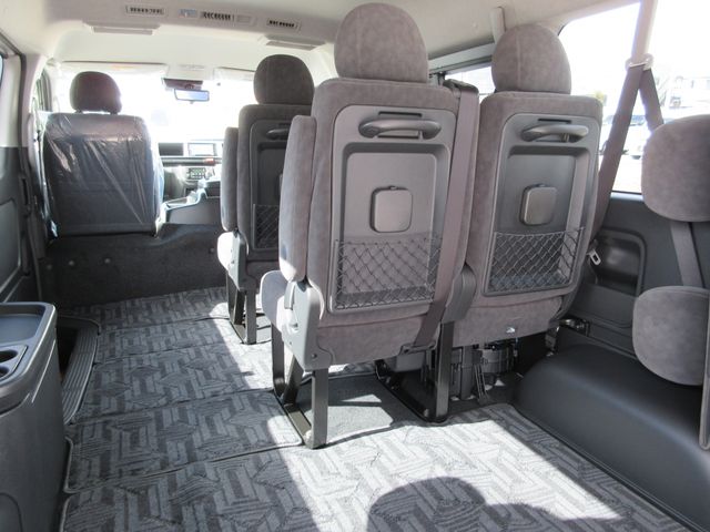 TOYOTA HIACE WAGON 4WD 2026 Image 31