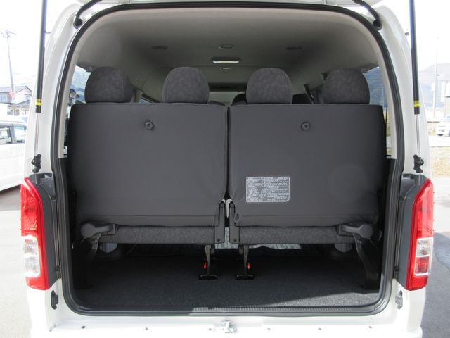 TOYOTA HIACE WAGON 4WD 2026 Image 31