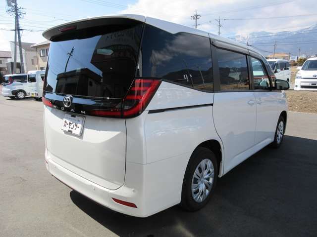 TOYOTA NOAH 4WD 2024 Image 31