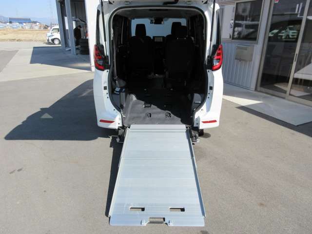 TOYOTA NOAH 4WD 2024 Image 31