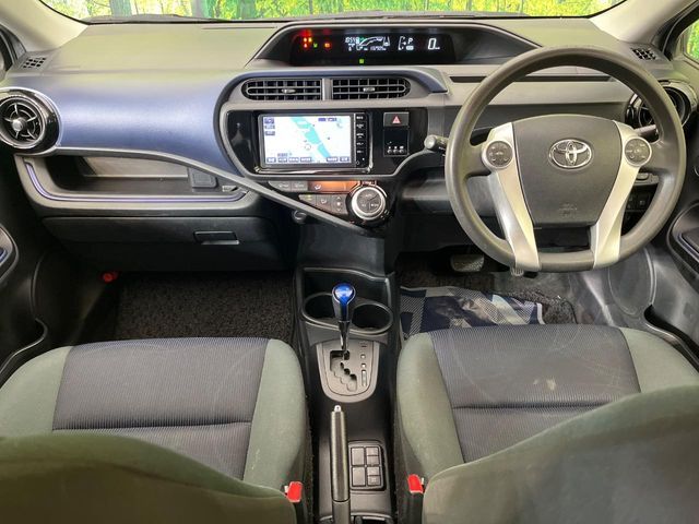 TOYOTA AQUA 2015 Image 31