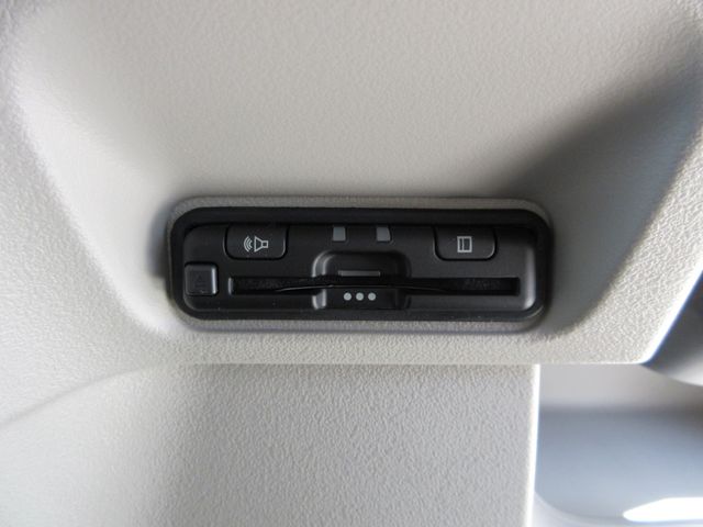 HONDA N BOX 2025 Image 31