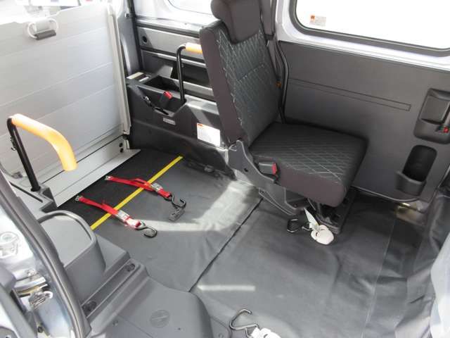 DAIHATSU HIJET CARGO 4WD 2024 Image 31