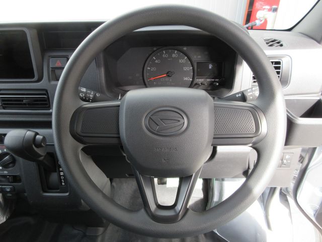 DAIHATSU HIJET CARGO 4WD 2024 Image 31