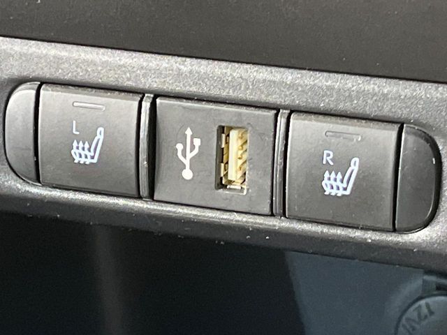 TOYOTA YARIS HYBRID 2021 Image 31