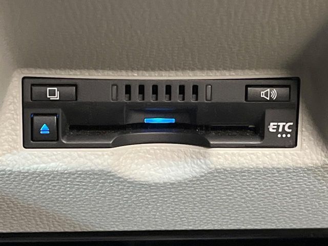 TOYOTA YARIS HYBRID 2021 Image 31