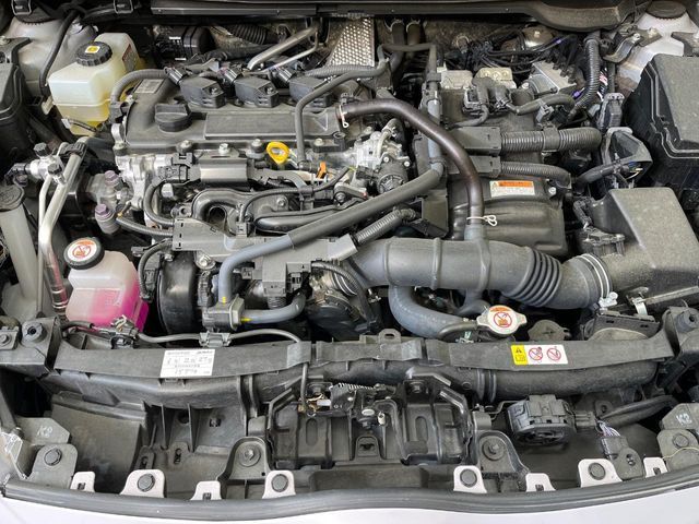 TOYOTA YARIS HYBRID 2021 Image 31