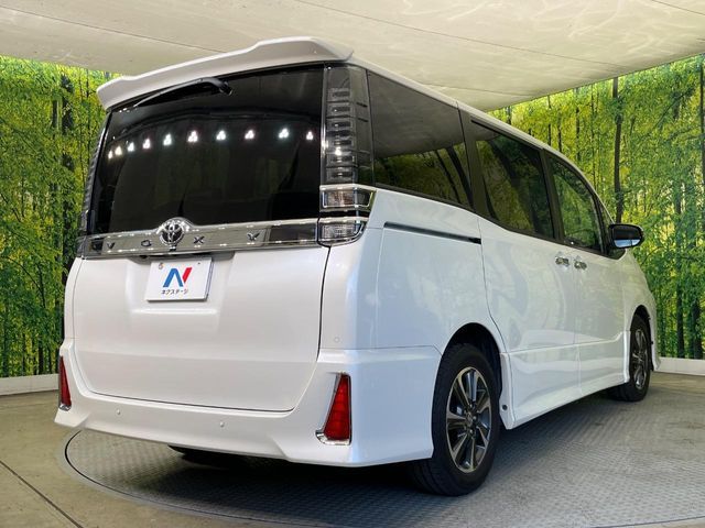 TOYOTA VOXY 2021 Image 31