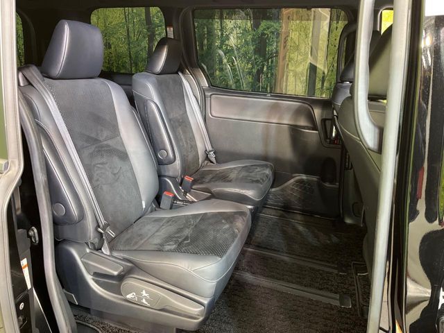 TOYOTA VOXY 2021 Image 31