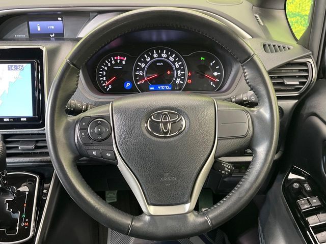 TOYOTA VOXY 2021 Image 31