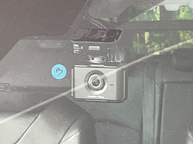 TOYOTA PRIUS 2019 Image 31