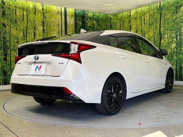 TOYOTA PRIUS 2019 Image 31