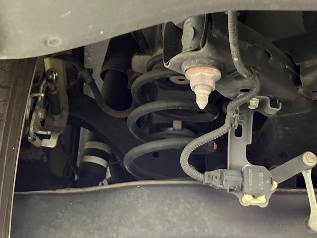 TOYOTA PRIUS 2019 Image 31