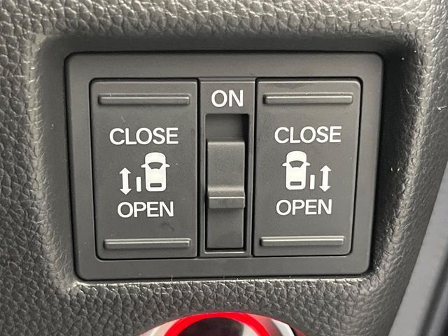 HONDA N BOX CUSTOM 2023 Image 31