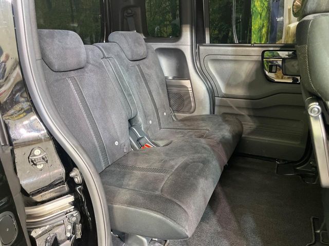 HONDA N BOX CUSTOM 2023 Image 31