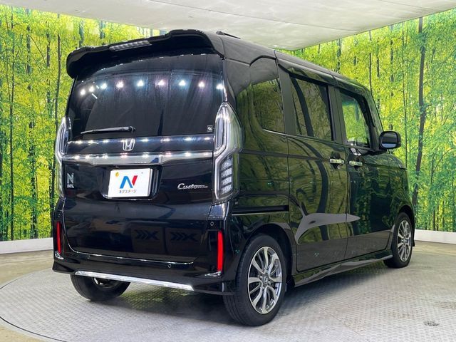 HONDA N BOX CUSTOM 2023 Image 31