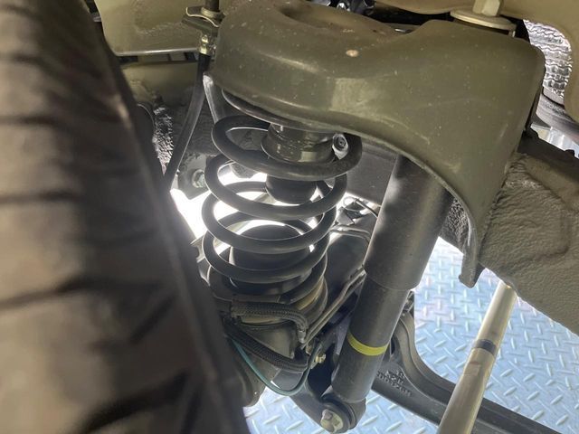 SUZUKI JIMNY 4WD 2023 Image 31