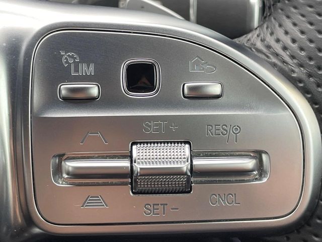 MERCEDES BENZ C CLAS 2019 Image 31