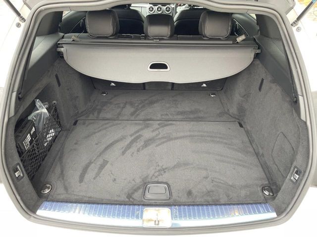 MERCEDES BENZ C CLAS 2019 Image 31