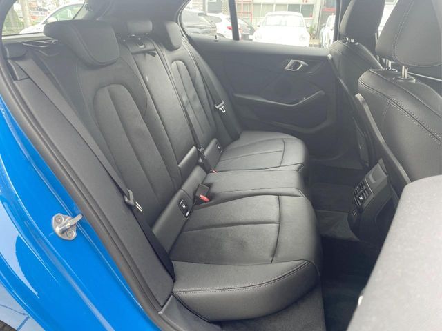 BMW 1SERIES 2023 Image 31