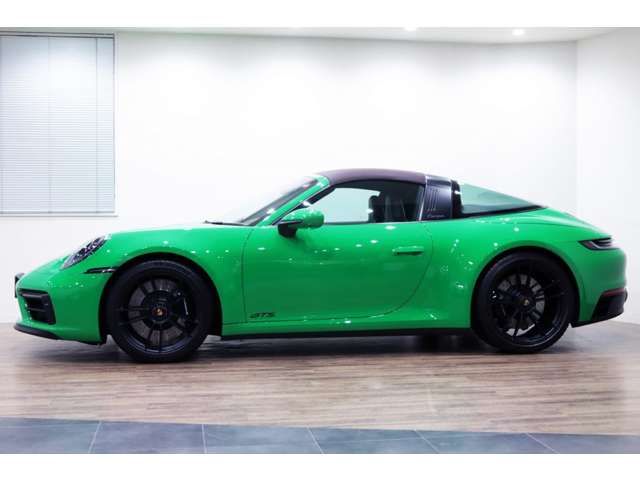 PORSCHE 911 2023 Image 31