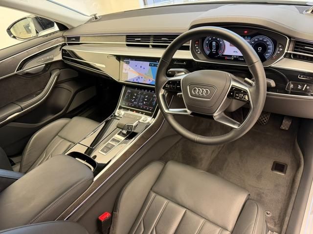 AUDI A8 2022 Image 31