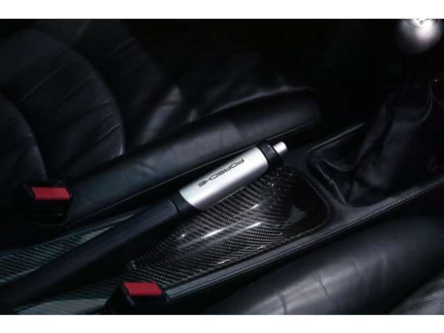 PORSCHE 911 1997 Image 31