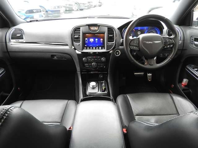 CHRYSLER 300 2017 Image 31