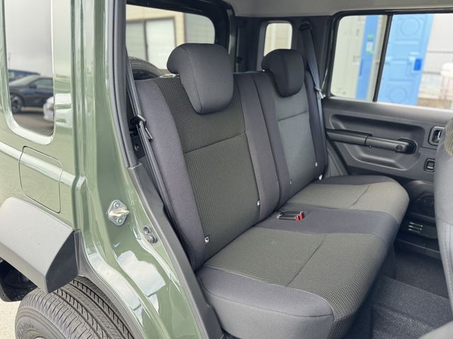 SUZUKI JIMNY NOMADE 2025 Image 31