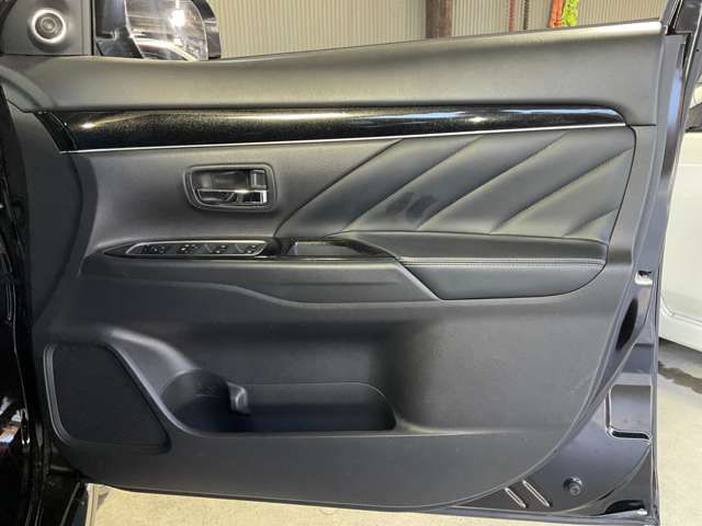 MITSUBISHI OUTLANDER PHEV 2019 Image 31